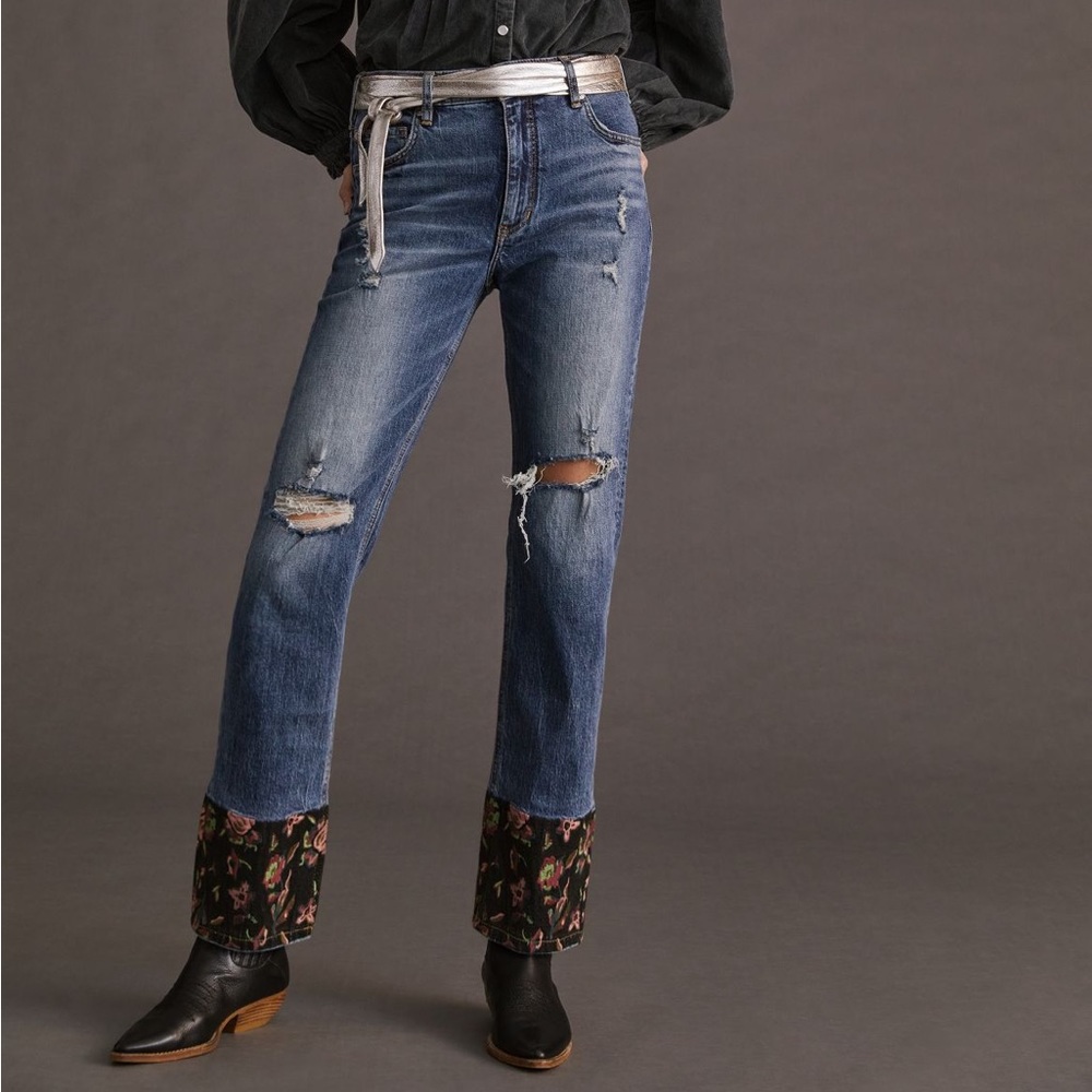 PILCRO The Vintage Straight Leg Jeans Distressed Appliqué 26 Anthropologie Denim
